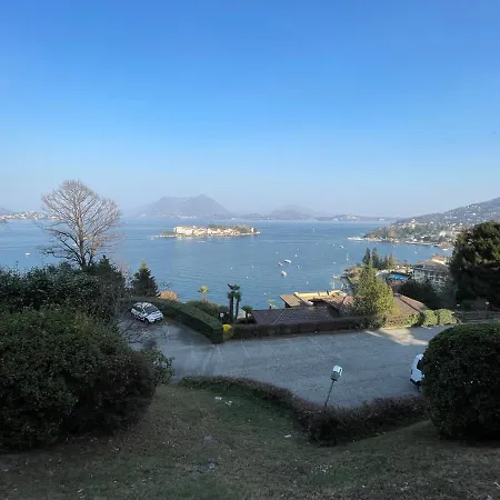 Appartamento - Monolocale 1 Room - Vista Lago, Giardino Spiaggia A Stresa Vista Isole Borromee E Golfo Borromeo - Stresaflat Stresa