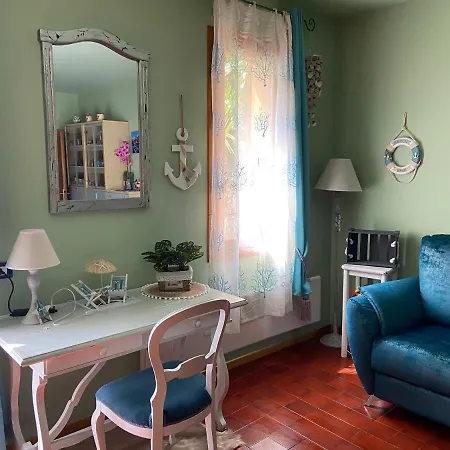 Vista Lago: Lakeside Garden Retreat With Borromean Islands View *