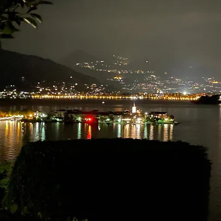 Vista Lago: Lakeside Garden Retreat With Borromean Islands View *
