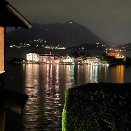 Apartment Vista Lago: Lakeside Garden Retreat With Borromean Islands View *